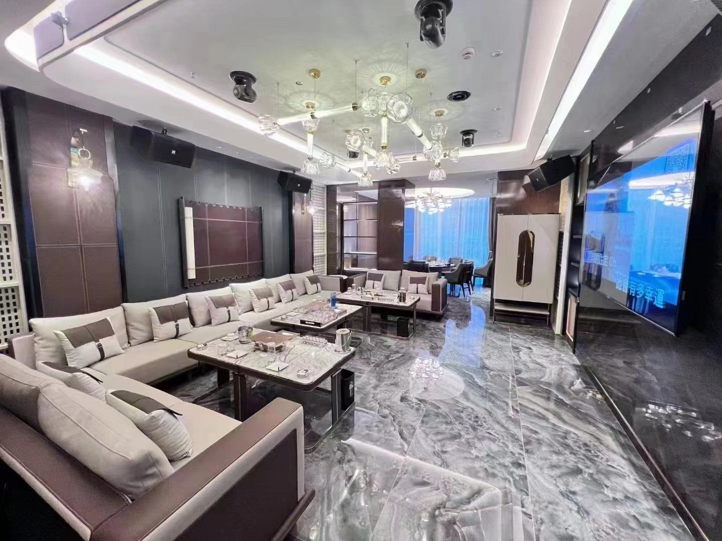 伊春商务KTV尽享高端私密空间-嘉荫县ktv预定